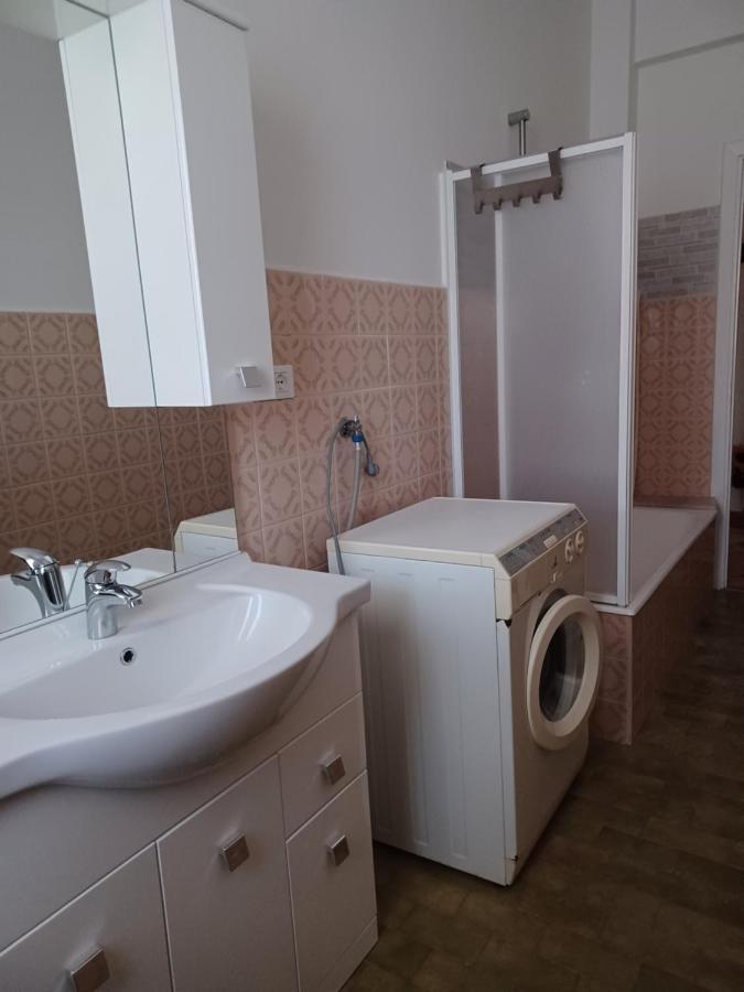 Vreni Lodge Finale Ligure Dış mekan fotoğraf